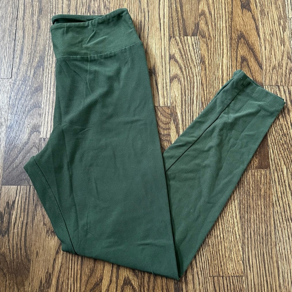 LuLaRoe leggings - OS - solid olive green